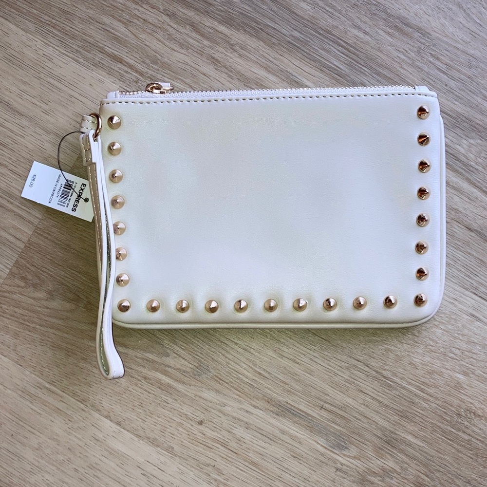 Express wristlet